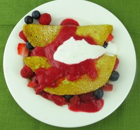 Paleo-crepes-berries
