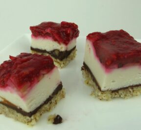 Paleo-cheesecake-bars