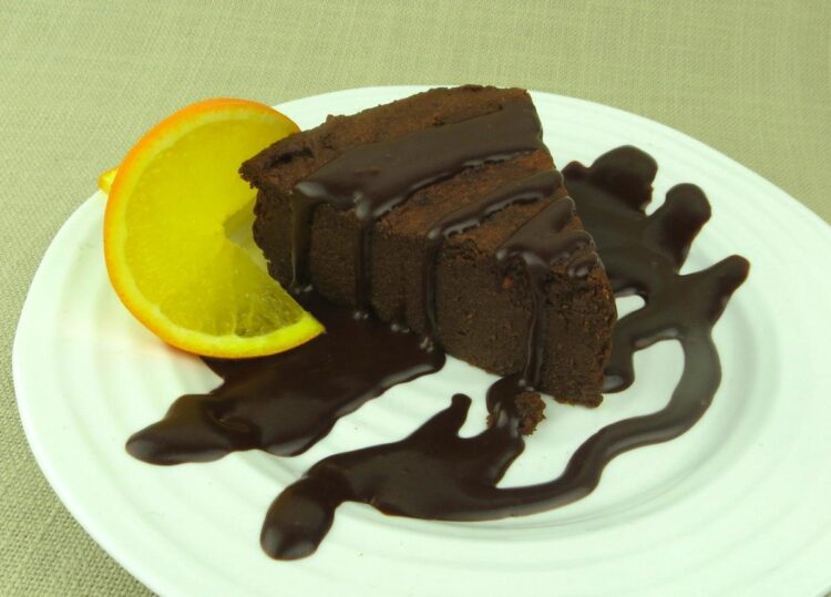vegan-chocolate-decadence-cake5