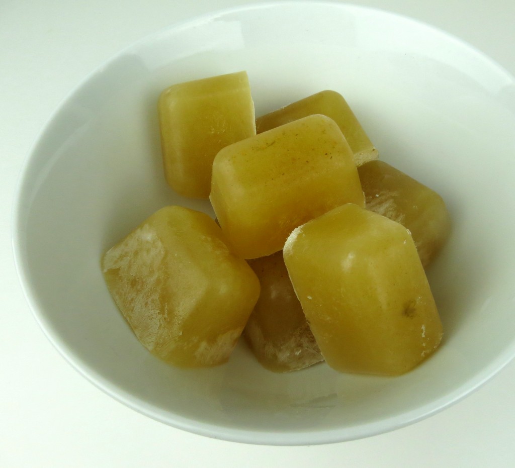 broth-11-bowl-of-cubes
