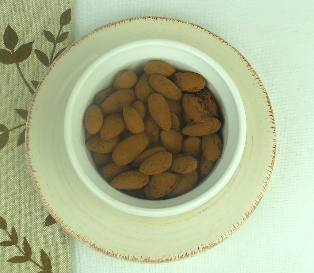chocolate-covered-almonds-serve2