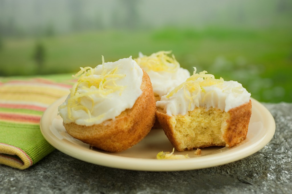 Fluffy Lemon Cupcakes with Lemon Buttercream Frosting