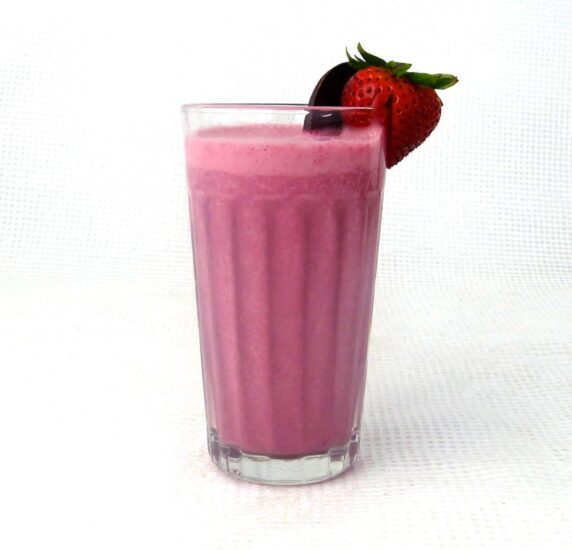 strawberry-beet-superfood-smoothie