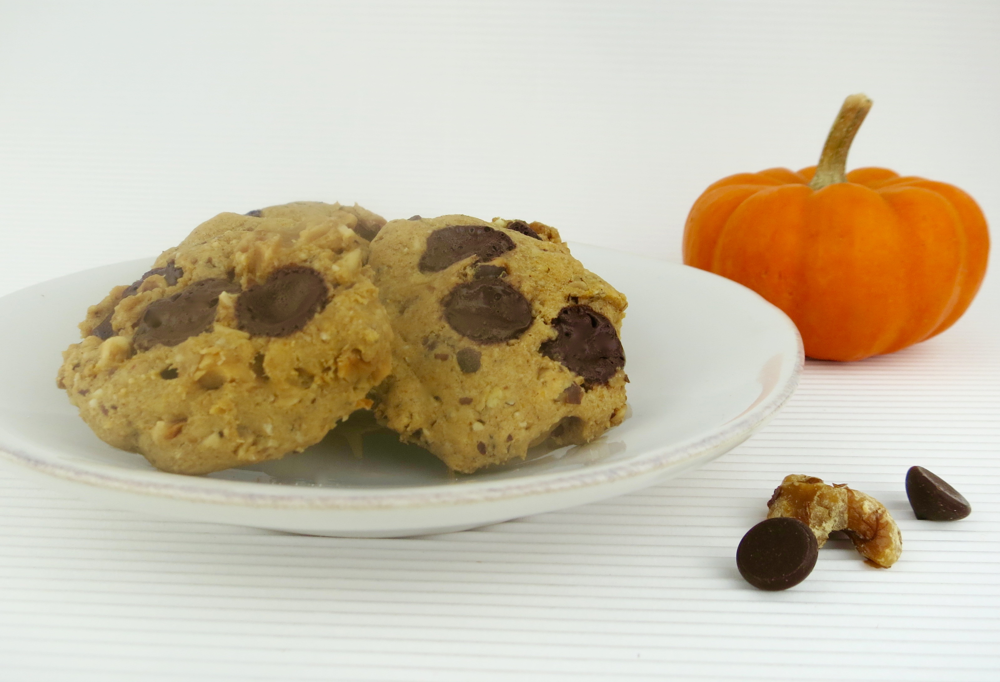 pumpkin-hoc-chip-cookies